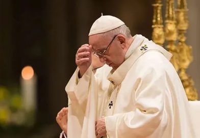 Papa Francisco: Al rezar se abre el corazón al Espíritu Santo que «te cambia la vida»